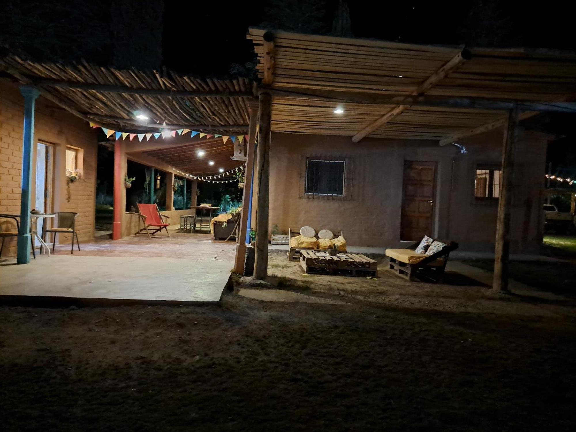 Aire De Barreal Hostel Andino Екстериор снимка